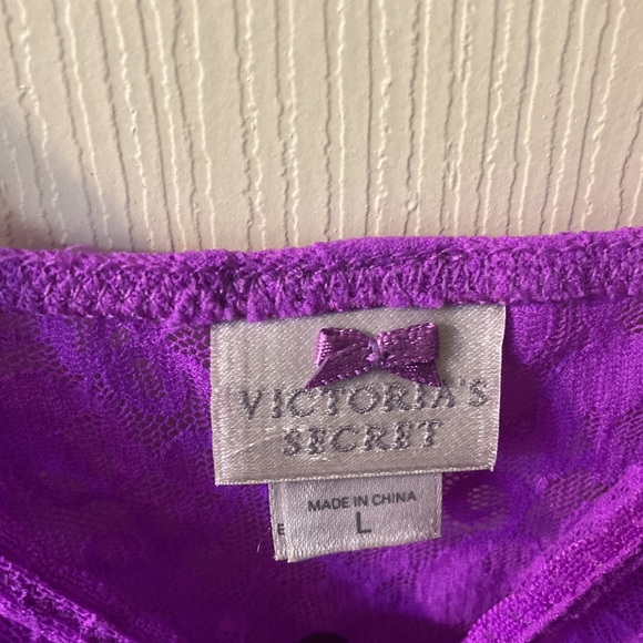 VICTORIA SECRET NIGHTY SIZE LARGE - Picture 2 of 3